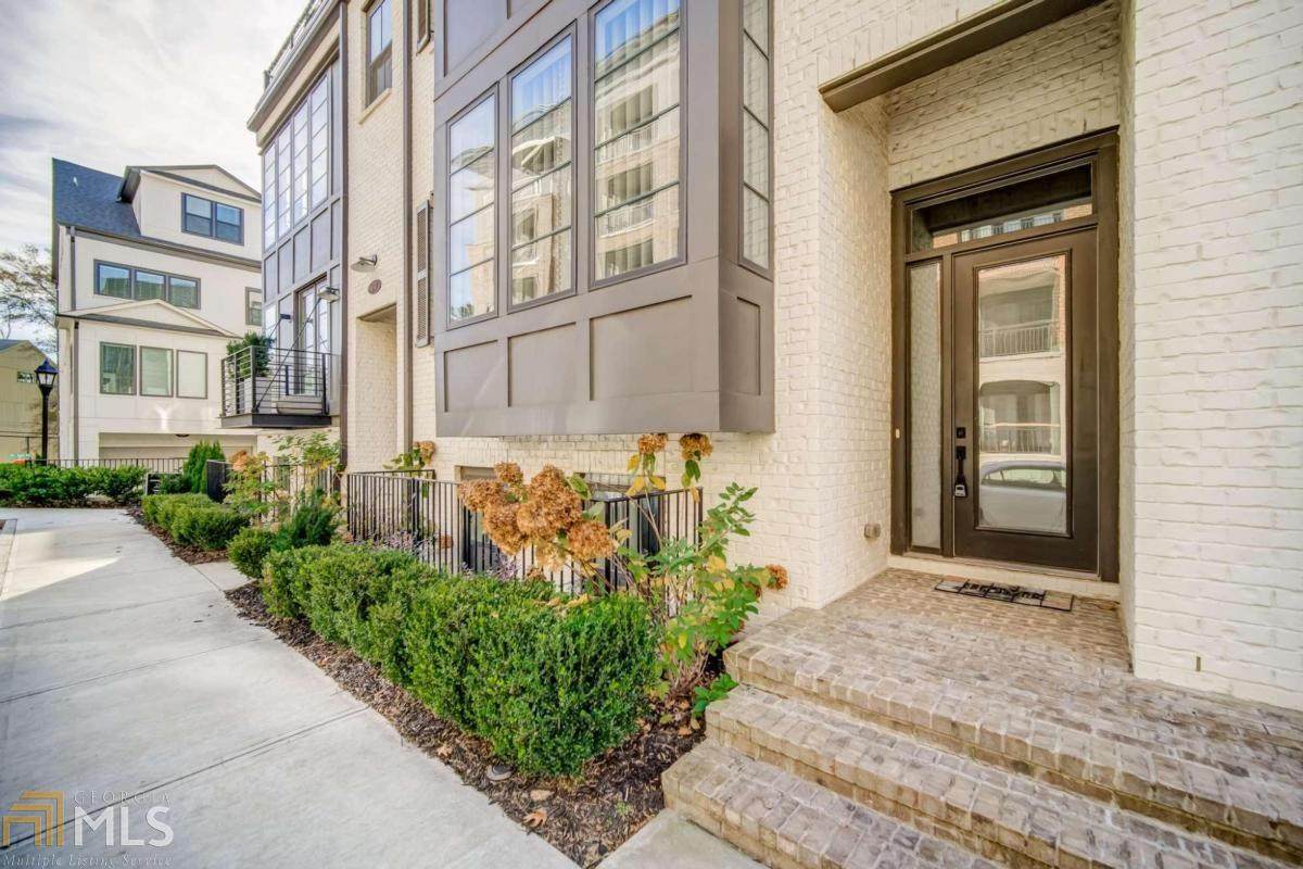 4512 Collins Ave - Photo 1