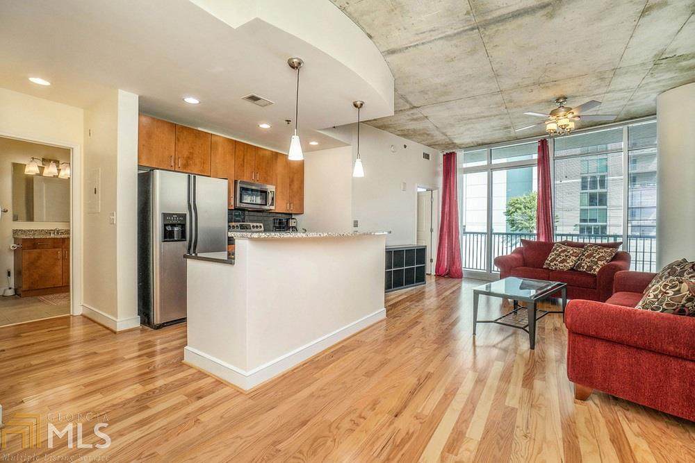 44 Peachtree Place - Photo 1