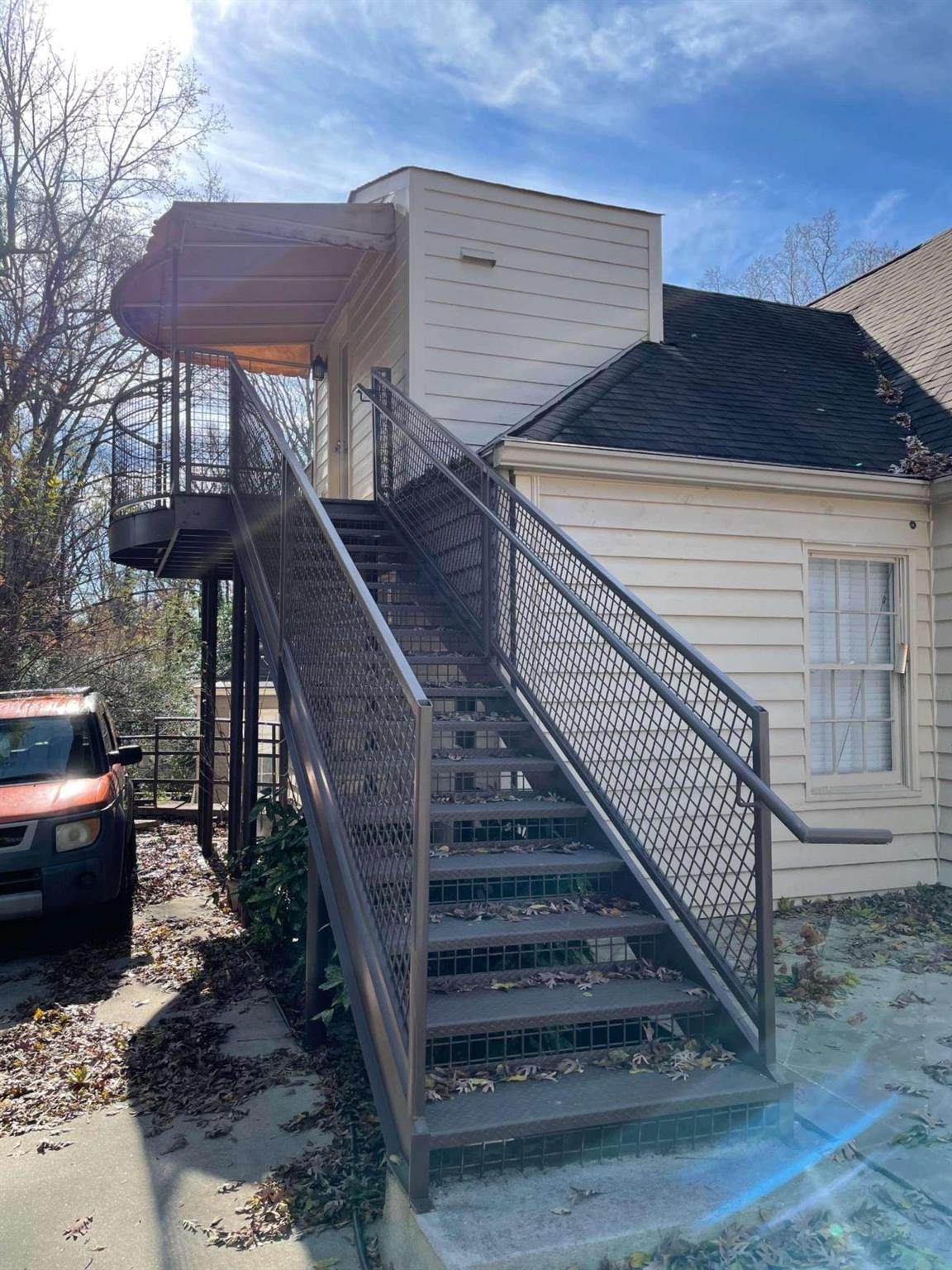 2961 Hardman Ct - Photo 1