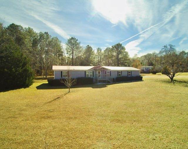 456 Edgewater Dr - Photo 1