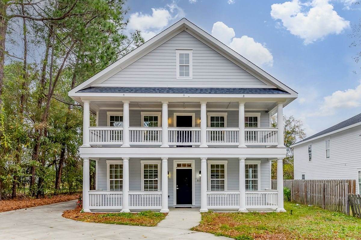 803 Robinhood Trail A - Photo 1