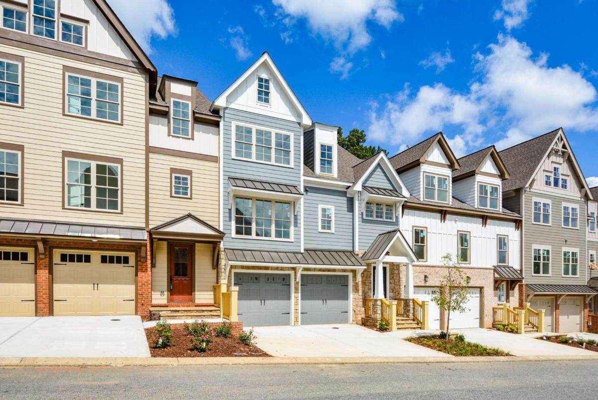 214 Trecastle Sq - Photo 1