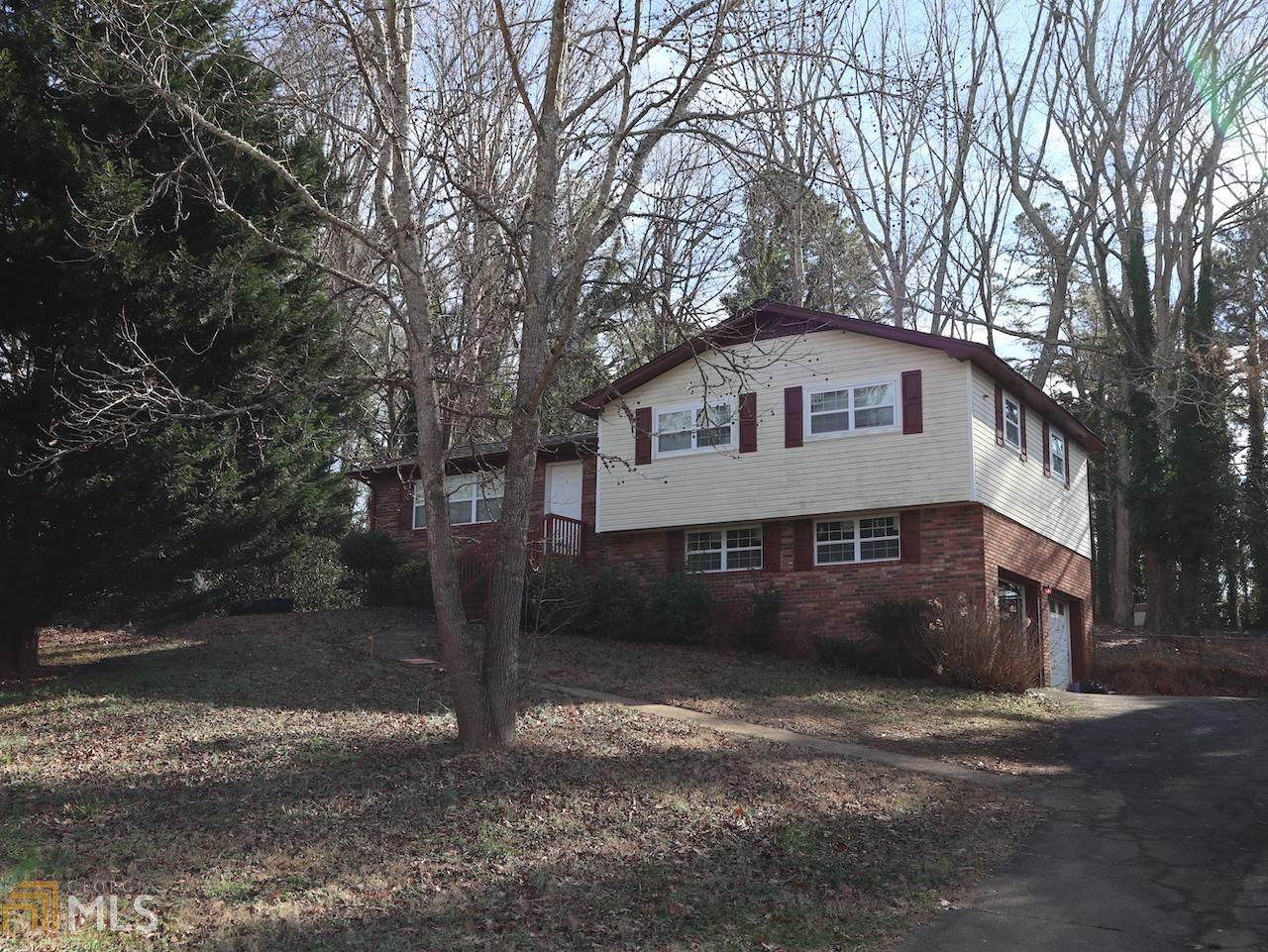 6471 Courtney Dr - Photo 1