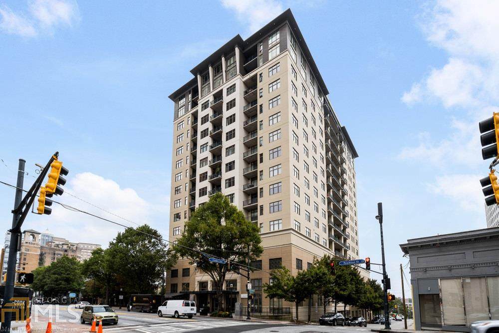 565 Peachtree St - Photo 1