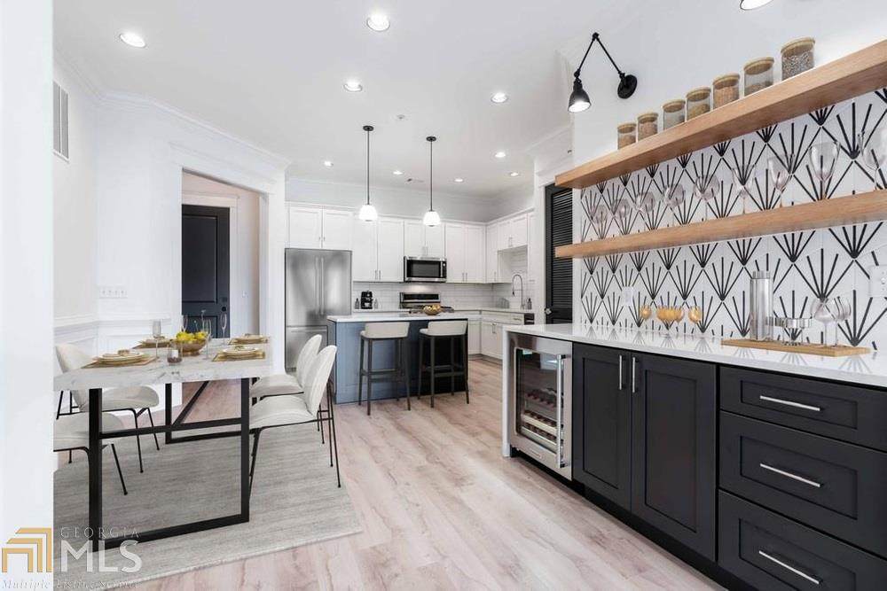 625 Piedmont Ave - Photo 1