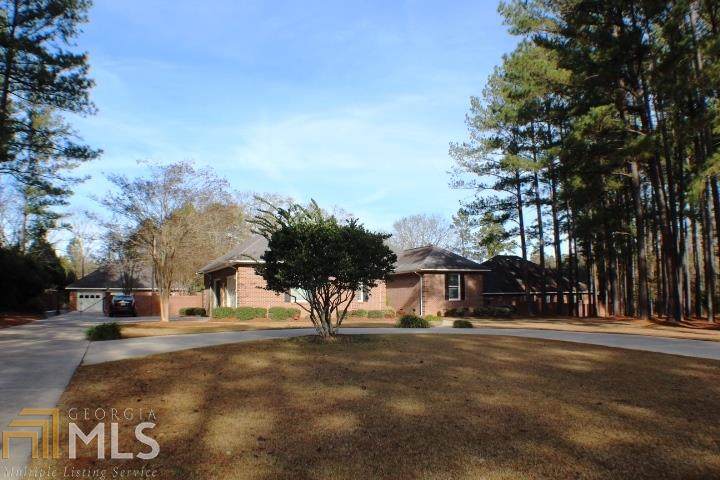 453 Fairfield Dr - Photo 1