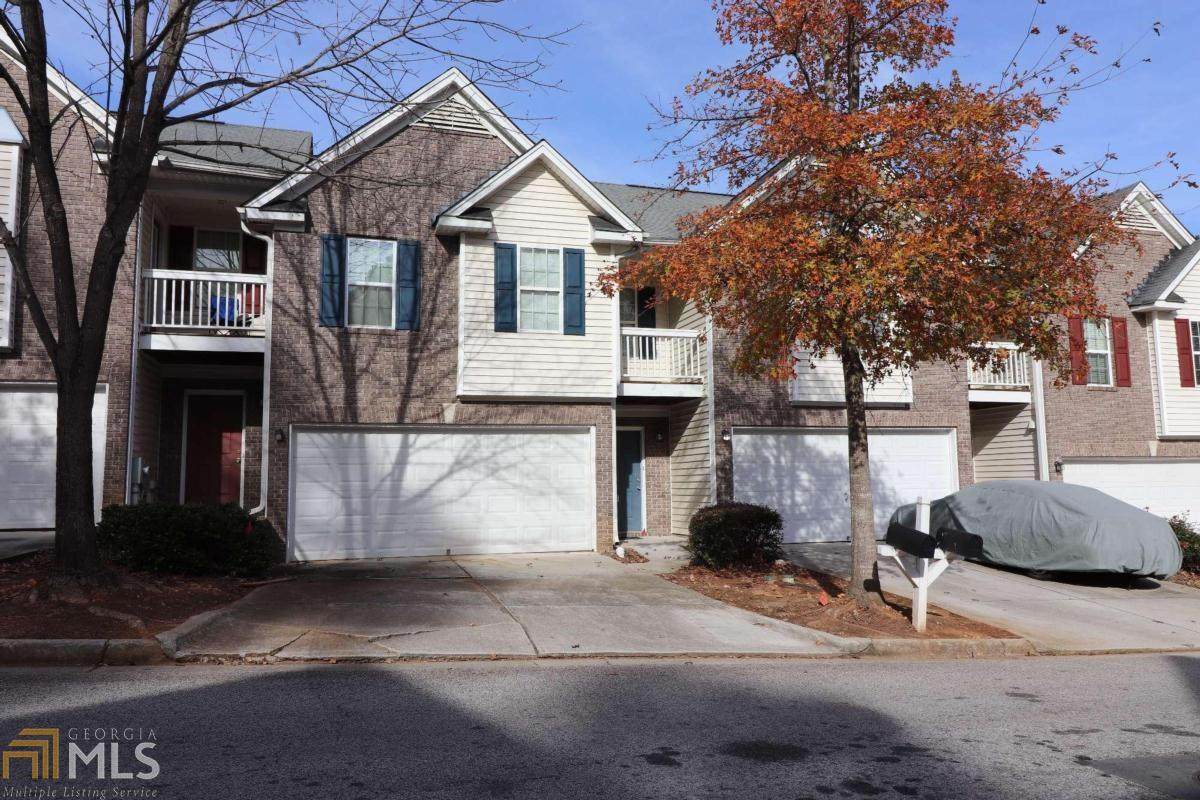 4652 Grand Central Pkwy - Photo 1