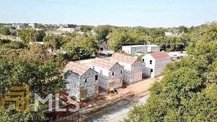 782 Grove St - Photo 1