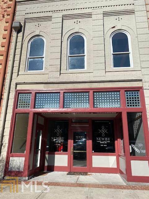 411 Broad St - Photo 1