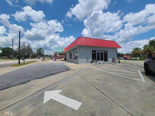 406 Main St - Photo 1