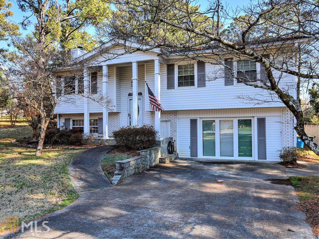 2832 Carrie Dr - Photo 1