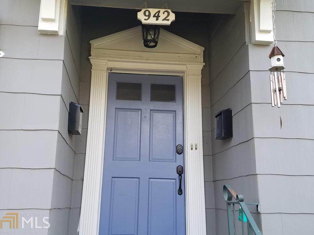 942 Rosedale Rd - Photo 1