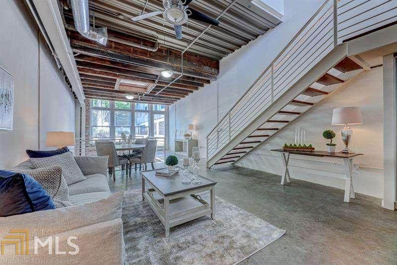 675 Greenwood Ave - Photo 1