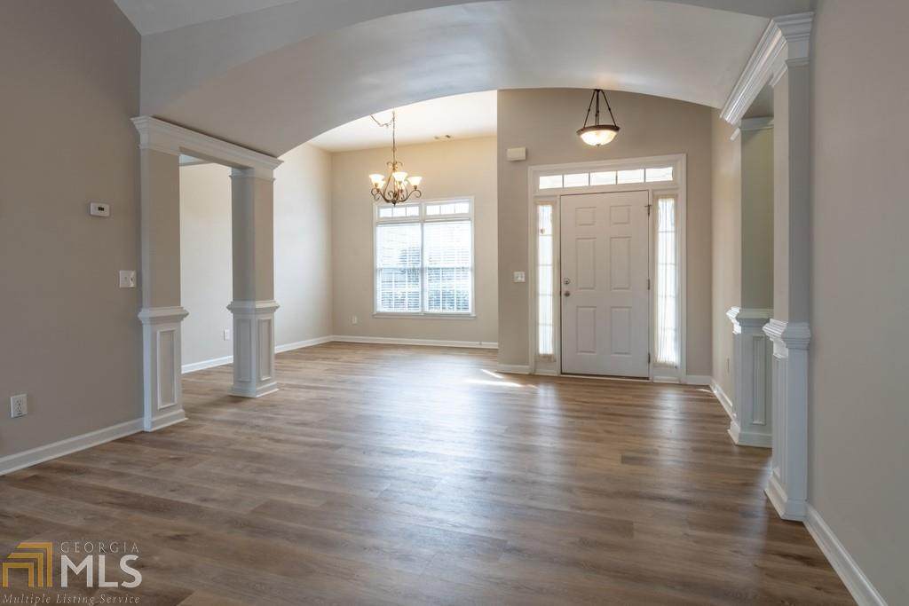 230 Elmbrook Ln - Photo 1