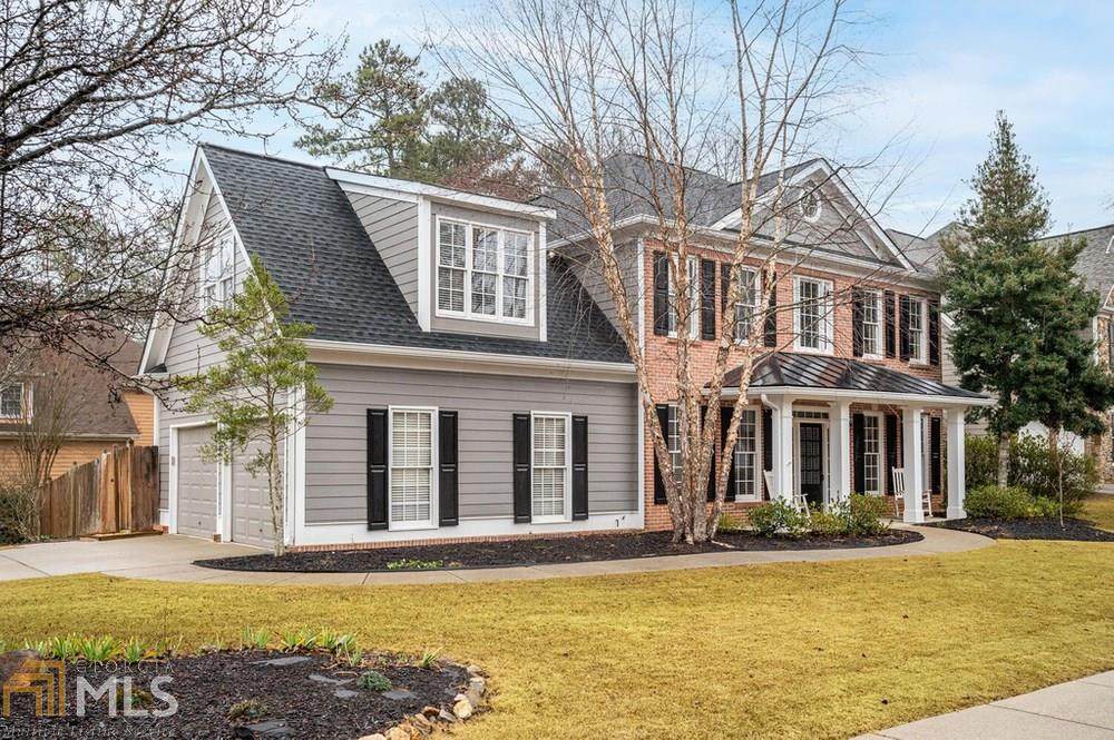 16 Midland Ln - Photo 1