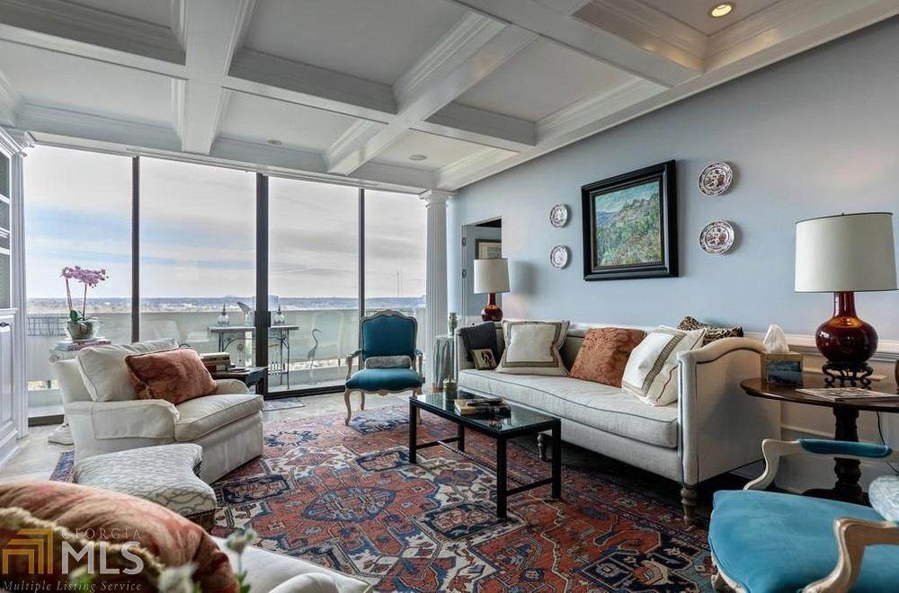 2575 Peachtree Rd - Photo 1
