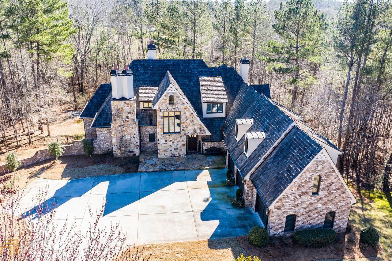 8025 Cascading Shoals - Photo 1