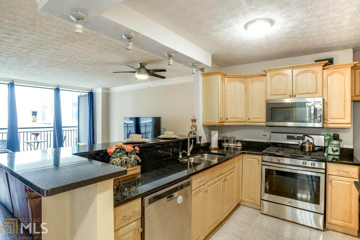 620 Peachtree St - Photo 1