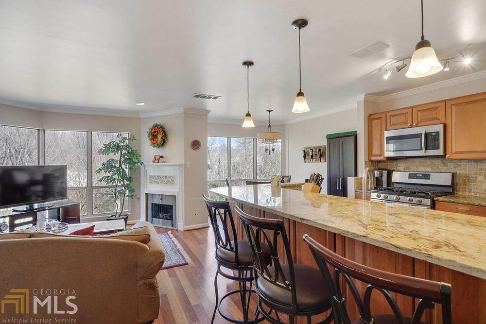 209 14Th St - Photo 1