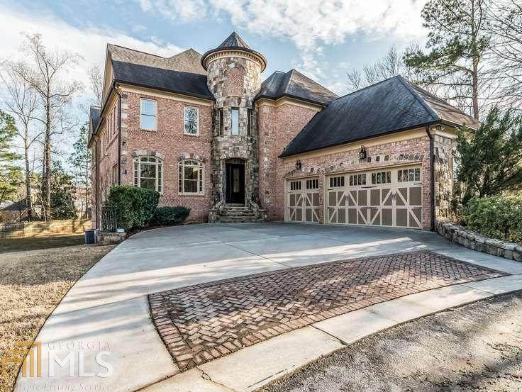 7611 Regency Cir - Photo 1