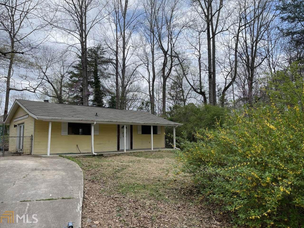 9020 Shorewood Ln - Photo 1