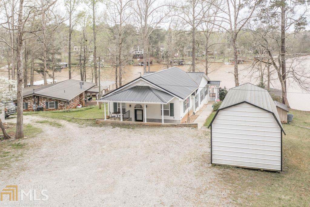 140 Oak Ln - Photo 1