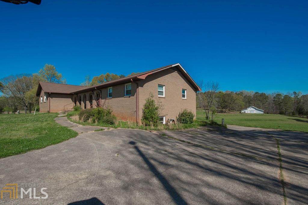 1083 Hillview Rd - Photo 1