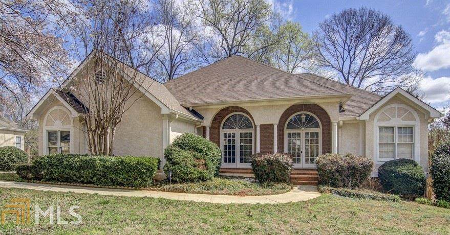 706 Deerwood Dr - Photo 1