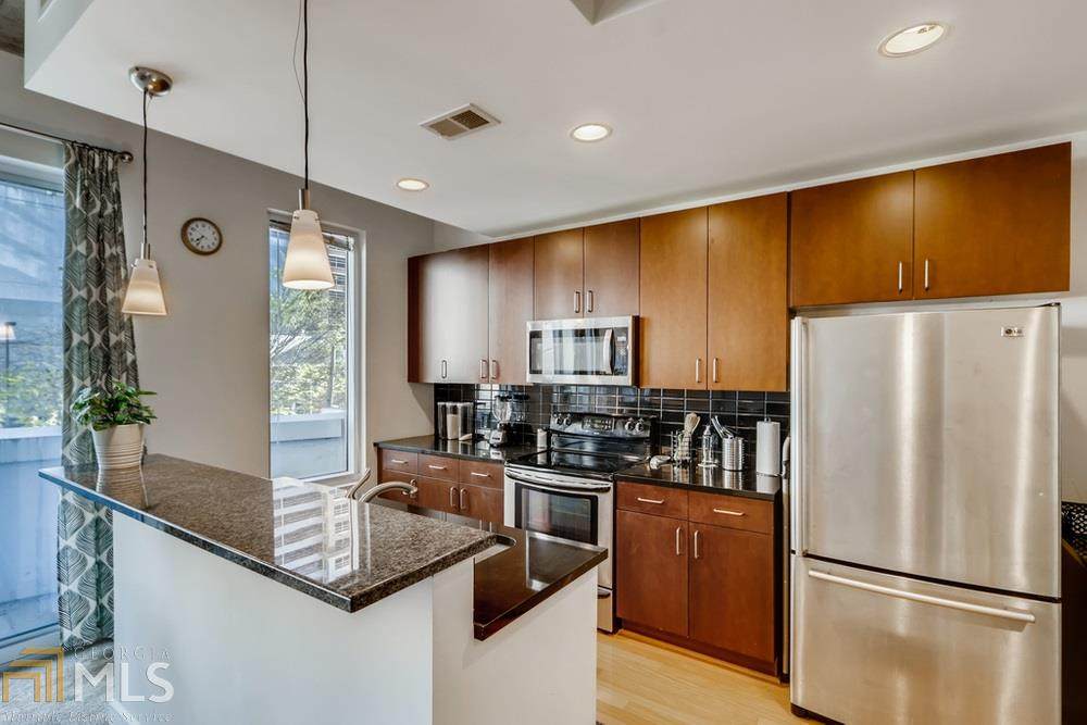 44 Peachtree Pl - Photo 1