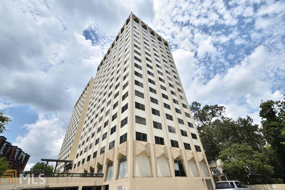 2479 Peachtree Rd - Photo 1