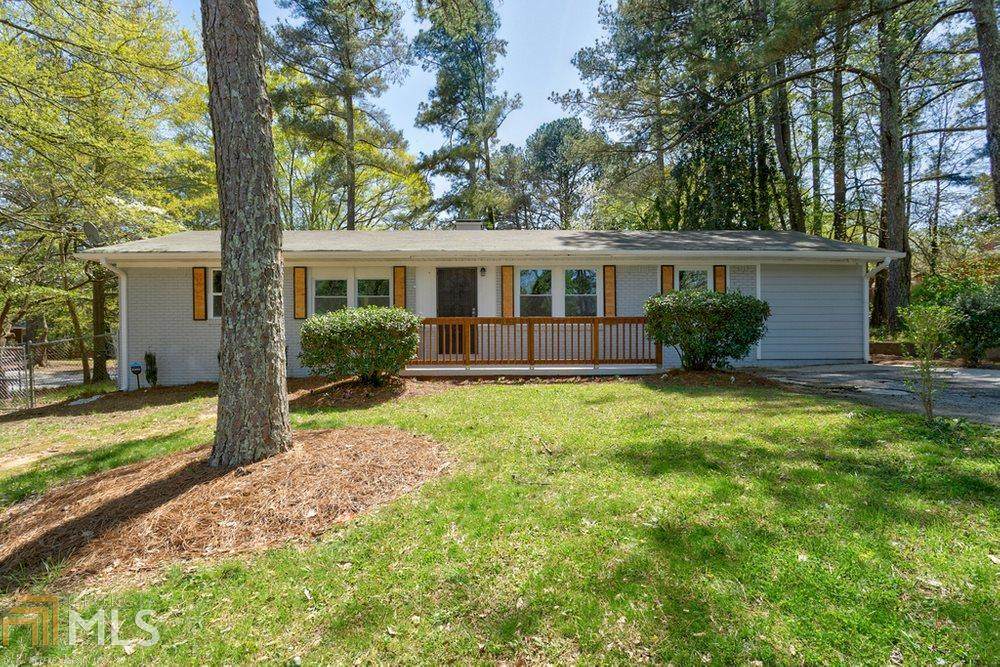 3640 Fairburn Cir - Photo 1