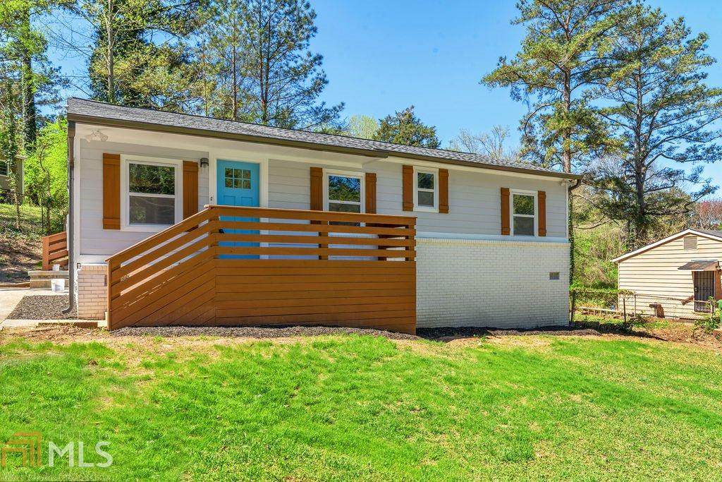 2441 Swallow Cir - Photo 1