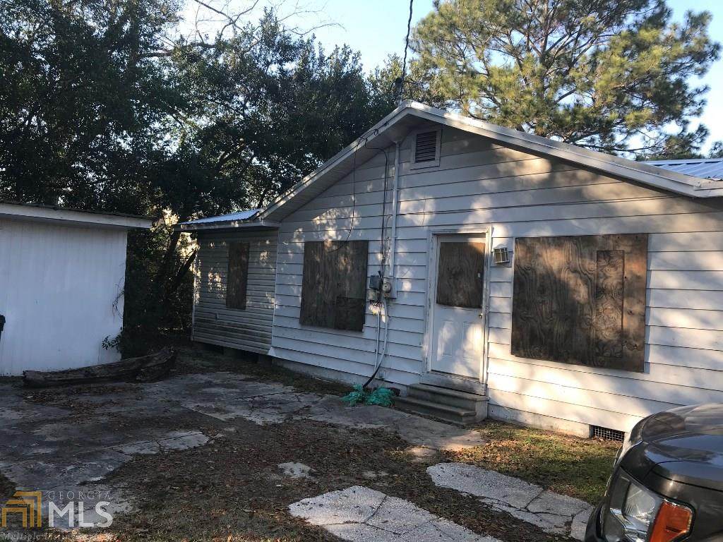 401 Daughtry Ave S - Photo 1