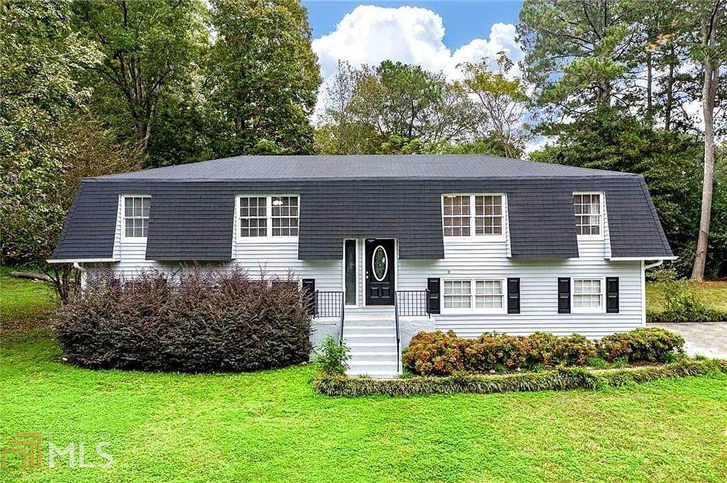 1740 Amberbrook Ct - Photo 1