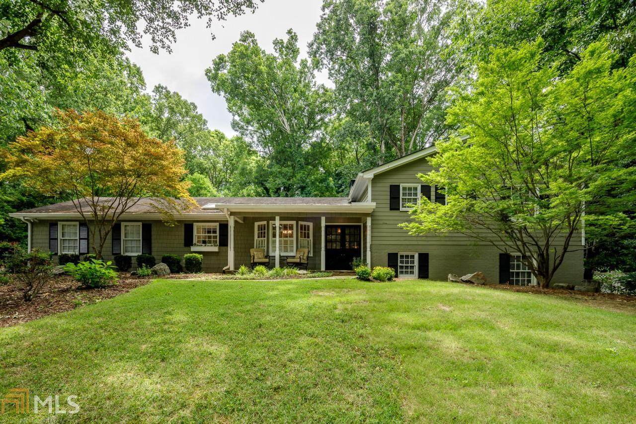 385 Castleridge Dr - Photo 1