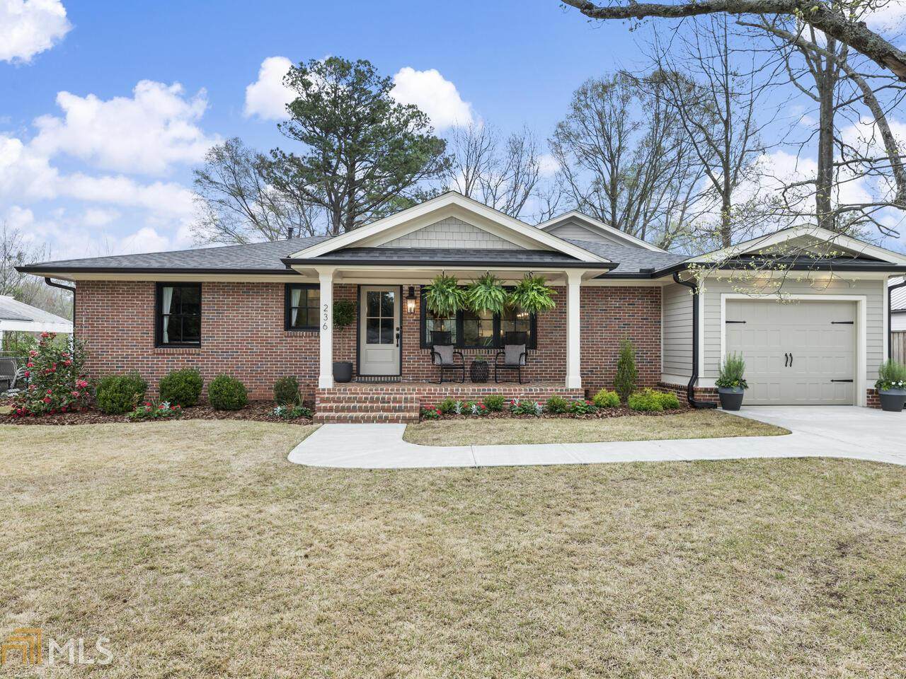 236 Ridge Ave - Photo 1