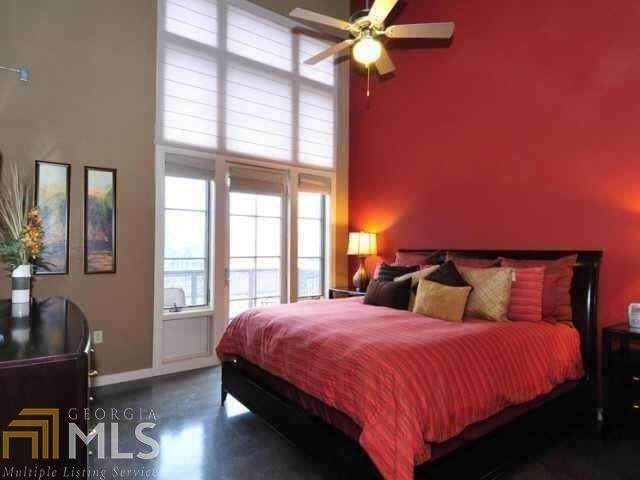 572 Edgewood Ave - Photo 1