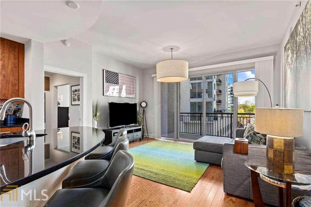 222 12Th St - Photo 1