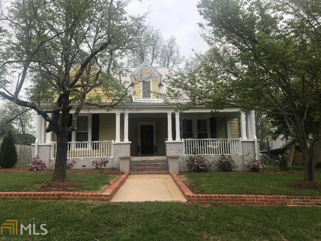 1119 Reville - Photo 1