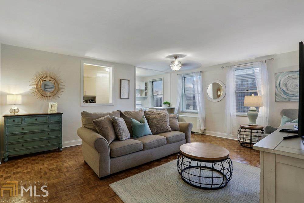 300 Peachtree St - Photo 1