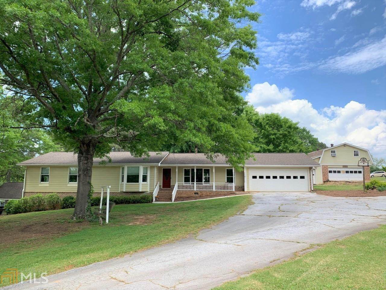 4395 Riverside Dr - Photo 1