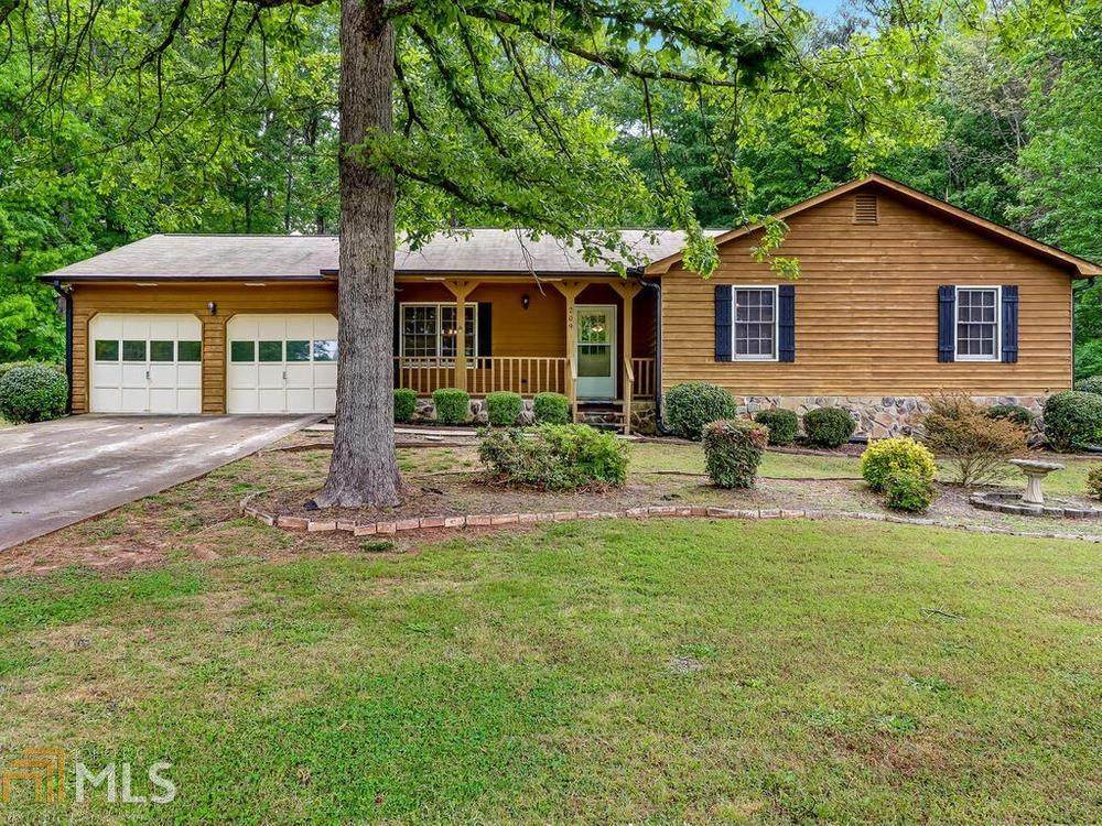 209 Robin Ln - Photo 1
