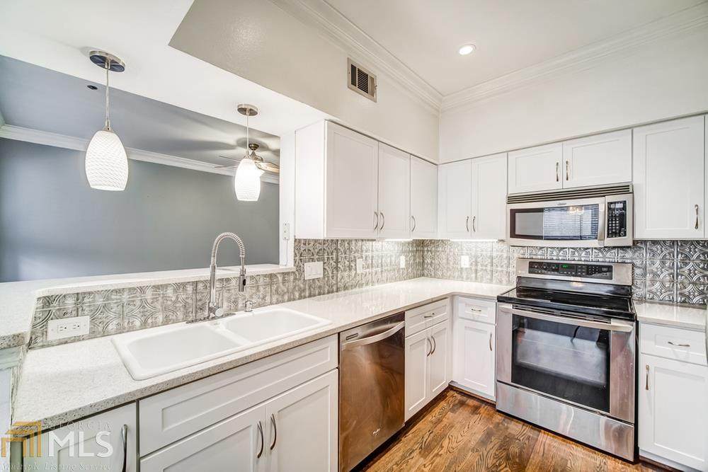 3777 Peachtree Rd - Photo 1