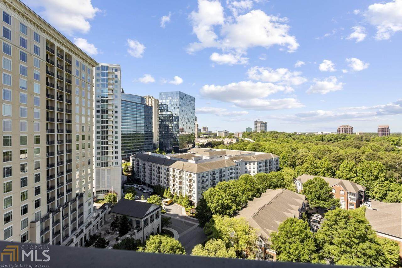 700 Park Regency Pl - Photo 1
