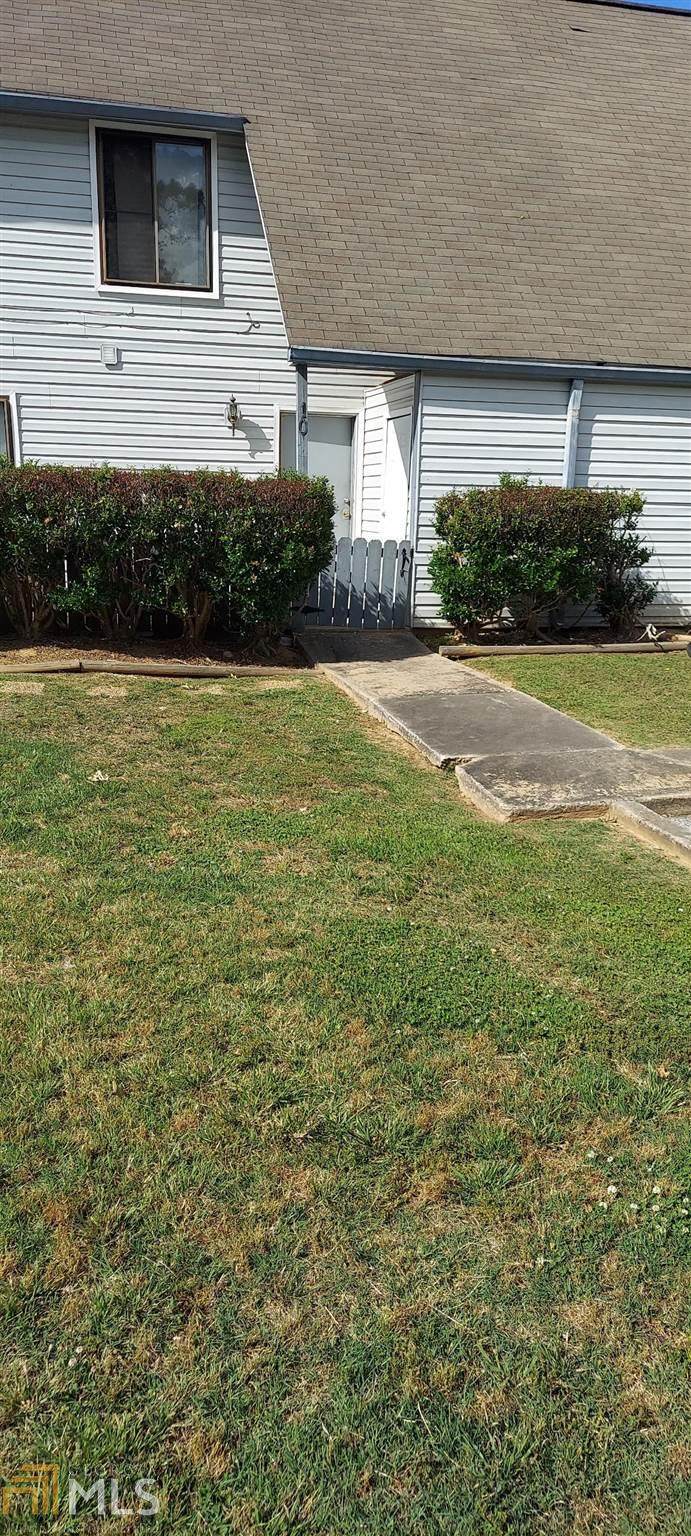 10 Fairview Dr - Photo 1