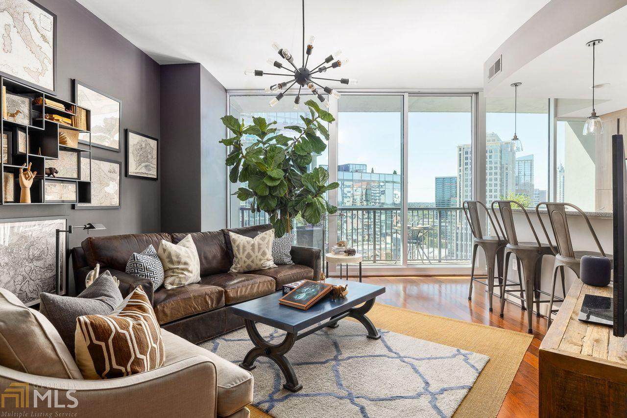 1080 Peachtree St - Photo 1