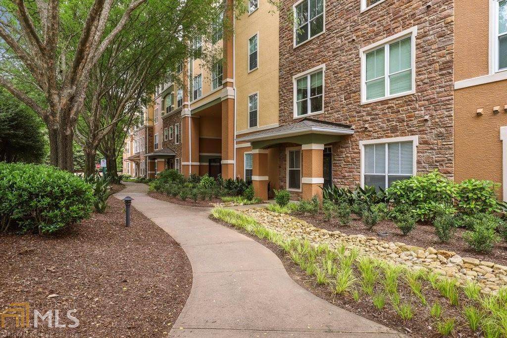 10 Perimeter Summit Blvd - Photo 1