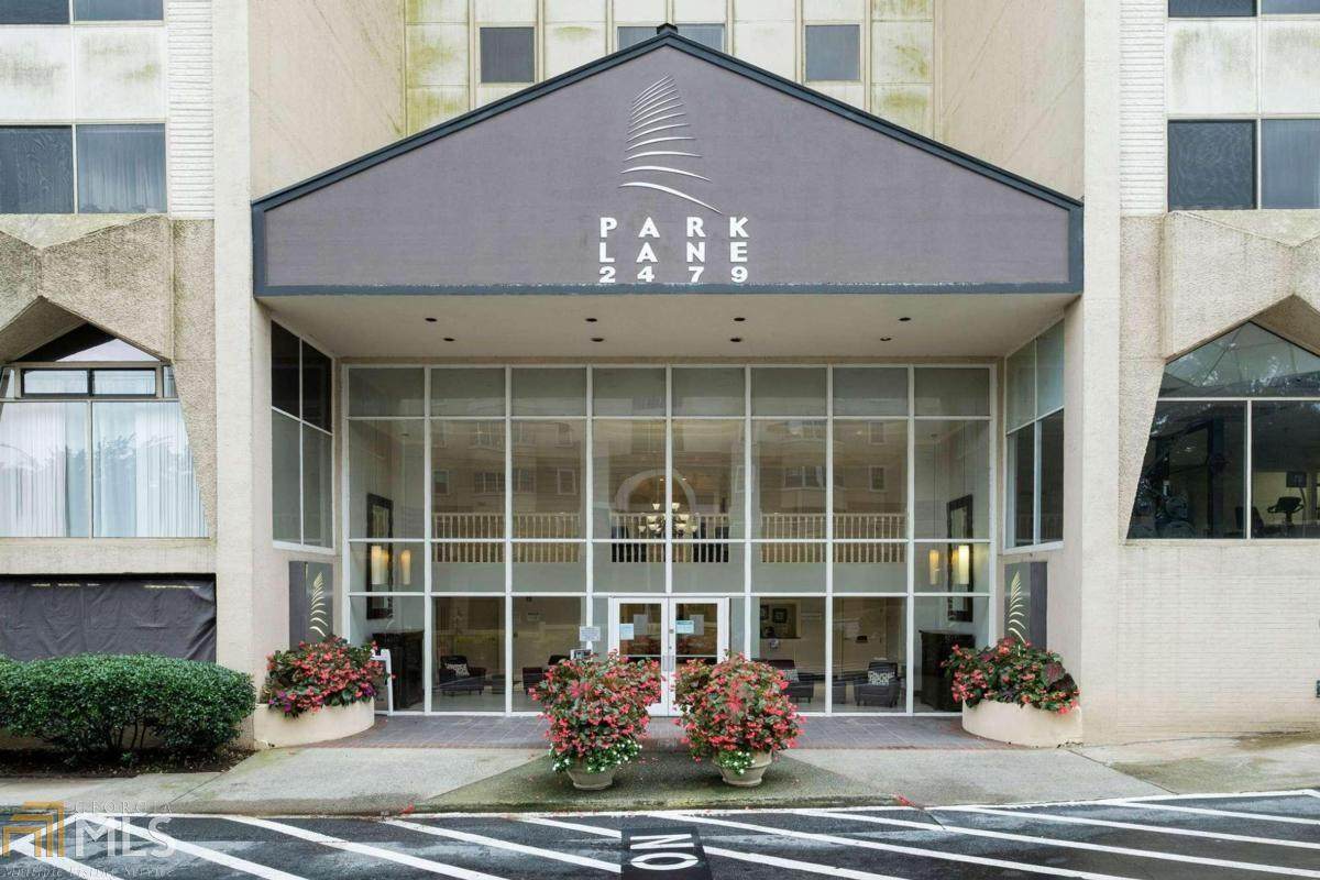 2479 Peachtree Rd - Photo 1