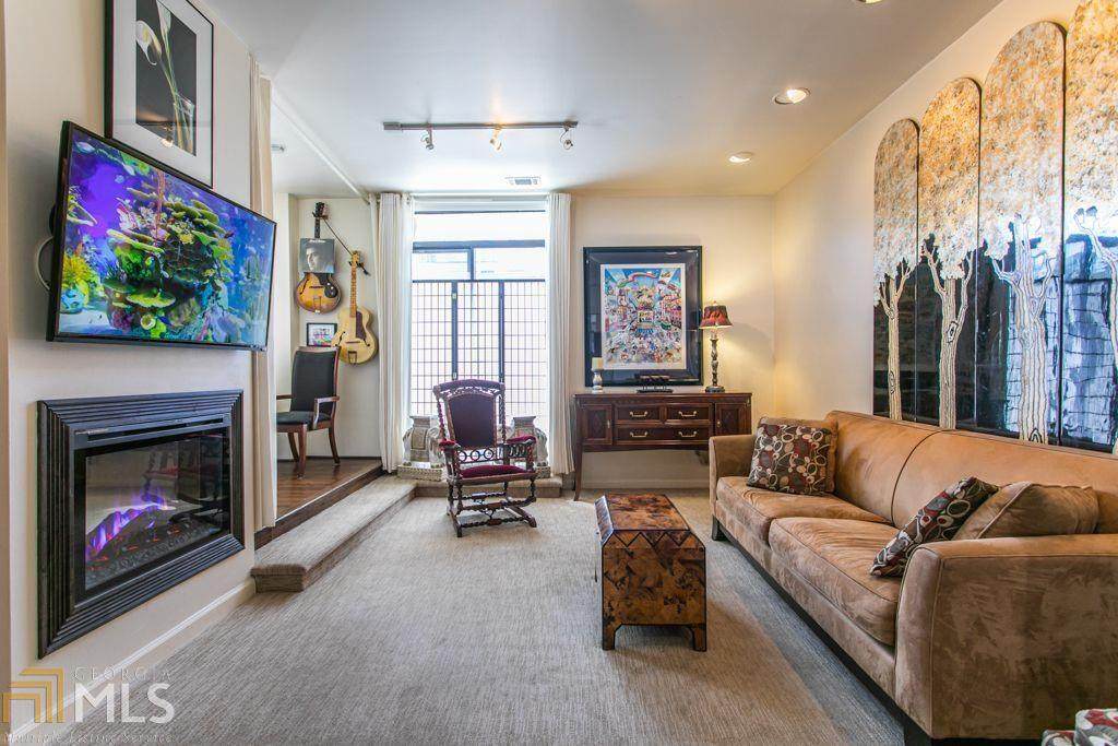 1421 Peachtree St - Photo 1