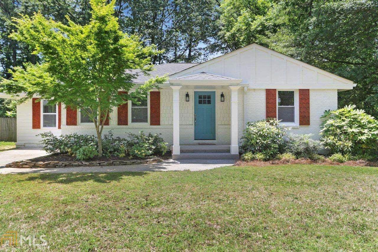 1078 Pinehurst Dr - Photo 1